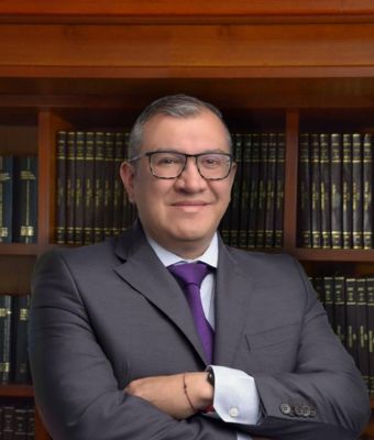 Dr. Miguel Polo Rosero